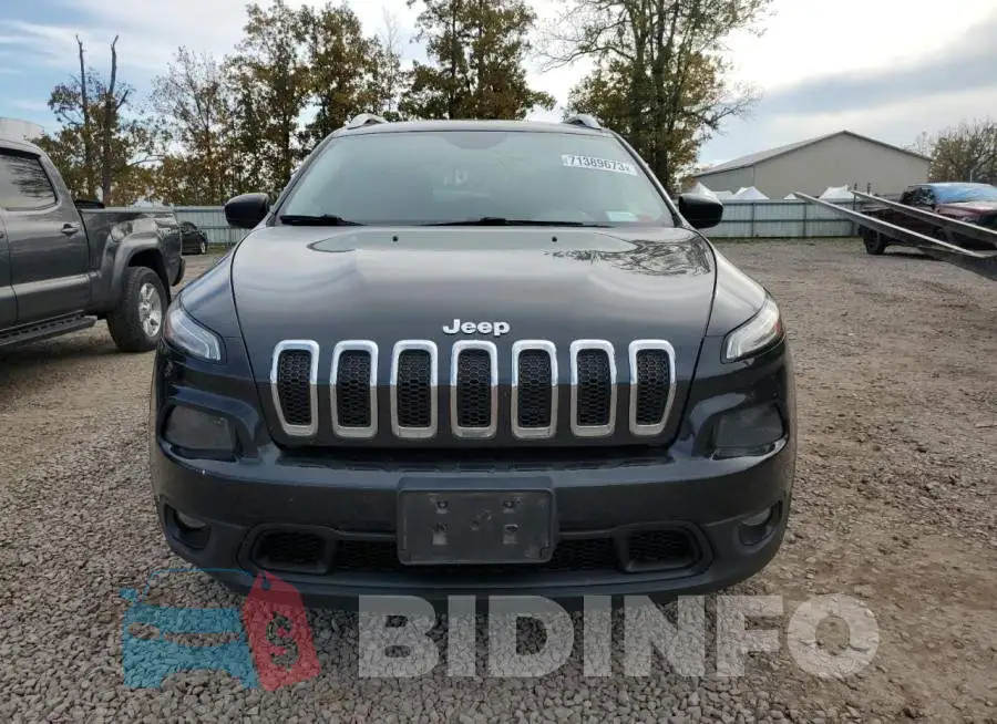 1C4PJLCS4EW122777 Photo# 5