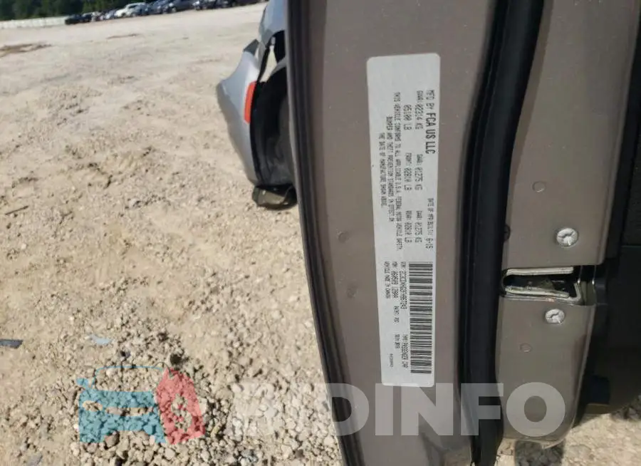 2C3CDXHG2FH867243 Photo# 12