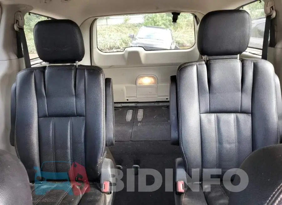 2C4RC1CGXFR504096 Photo# 10
