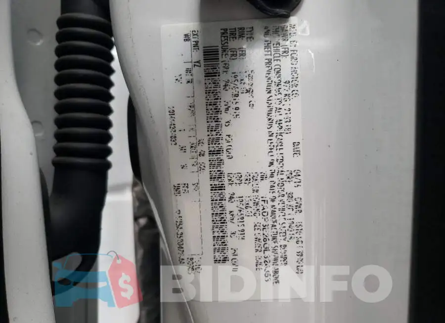 1FADP3E28GL324353 Photo# 13