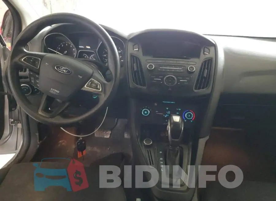 1FADP3F26GL355177 Photo# 8