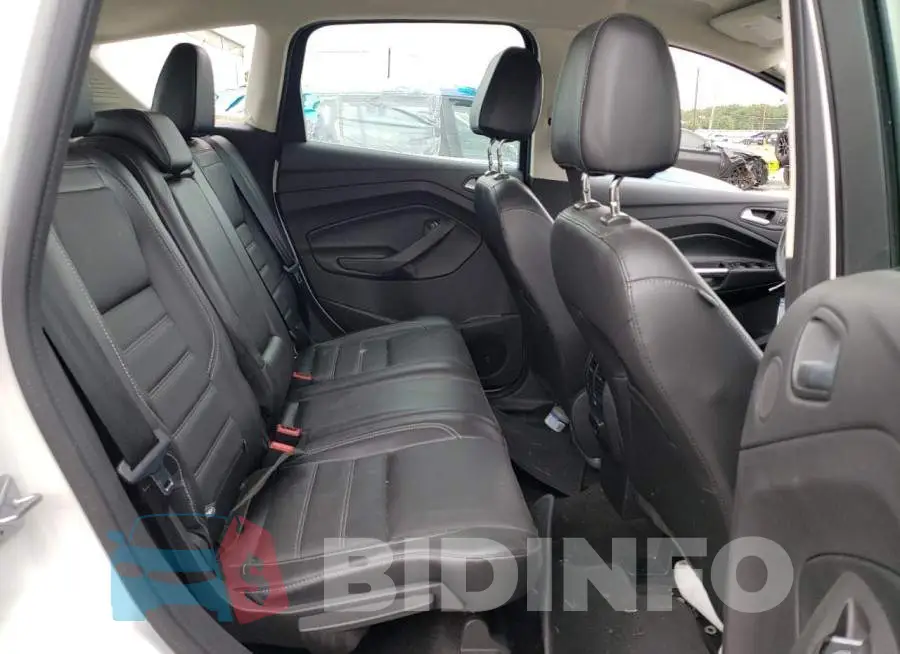 1FADP5FU4HL105029 Photo# 10