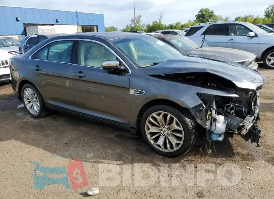 1FAHP2F8XJG128445 Photo# 4