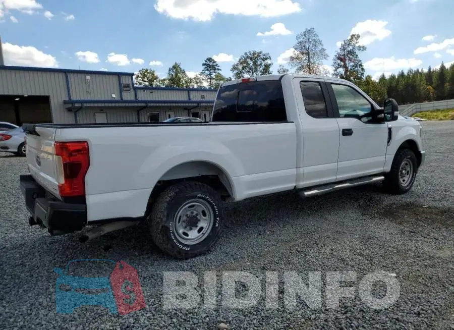 1FT7X2A67JEB43296 Photo# 3