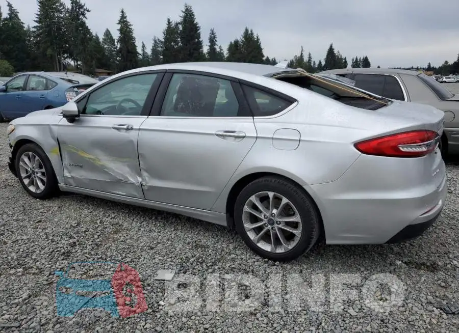 3FA6P0LU4KR261709 Photo# 2