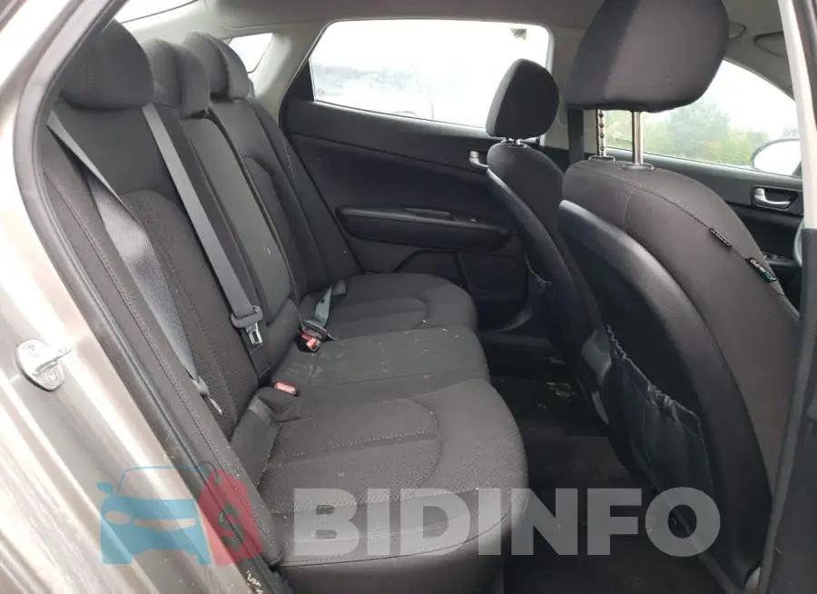 5XXGT4L35JG205235 Photo# 10