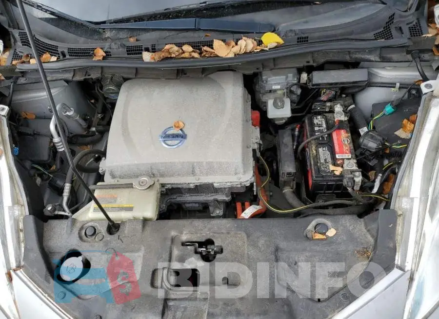 1N4AZ0CP4EC330951 Photo# 11