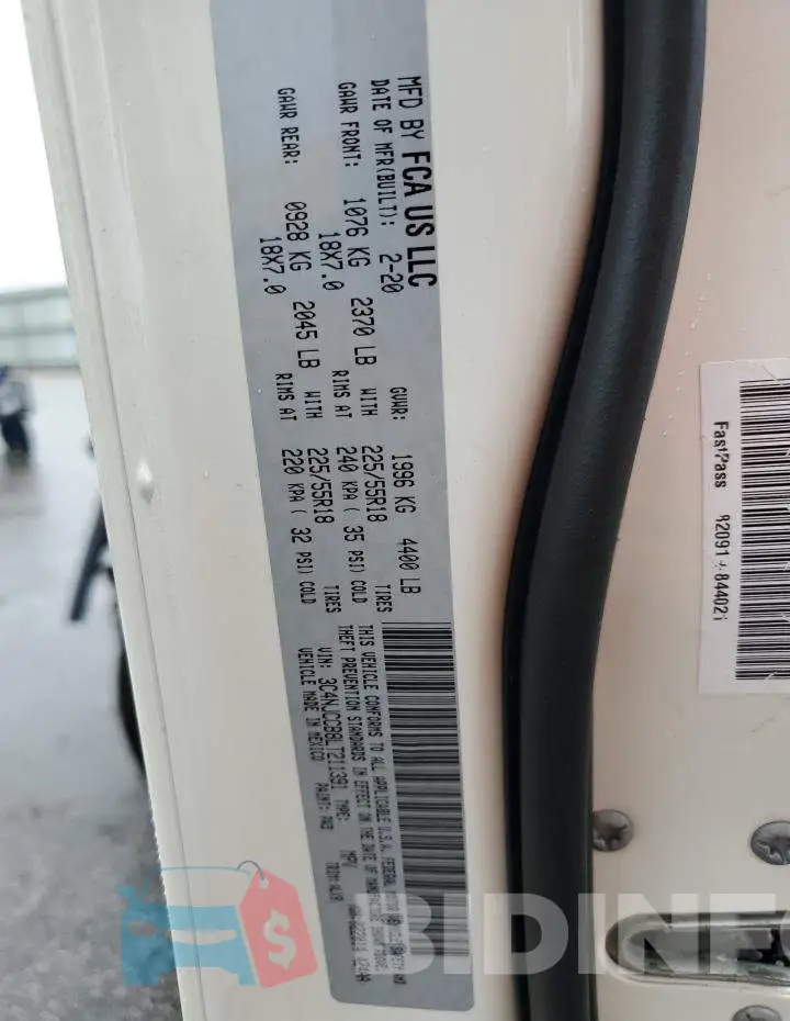 3C4NJCCB8LT211391 Photo# 13