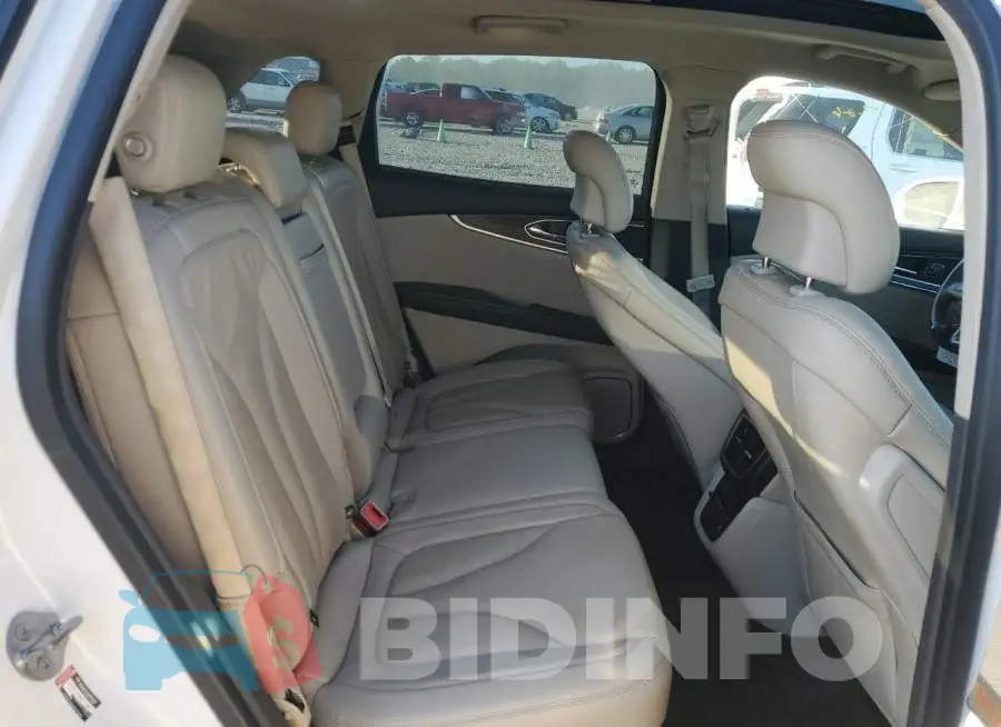2LMPJ6LR5JBL31343 Photo# 11