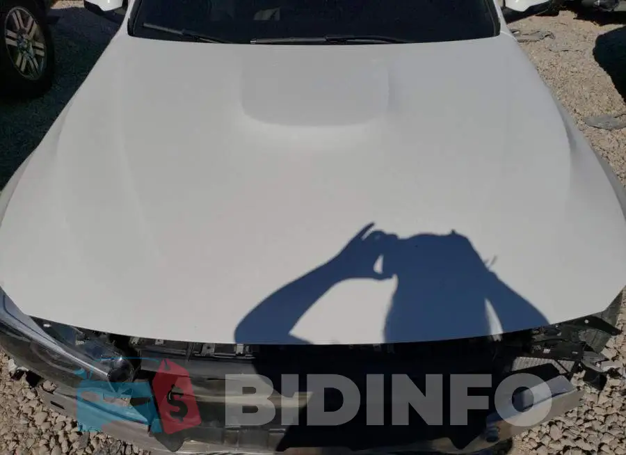 WBS8M9C54J5J79627 Photo# 11