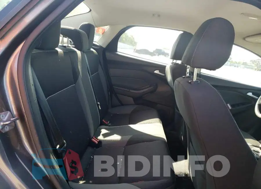 1FADP3F21EL215230 Photo# 10