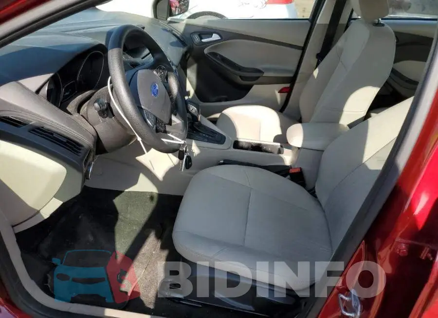 1FADP3F2XHL327898 Photo# 7