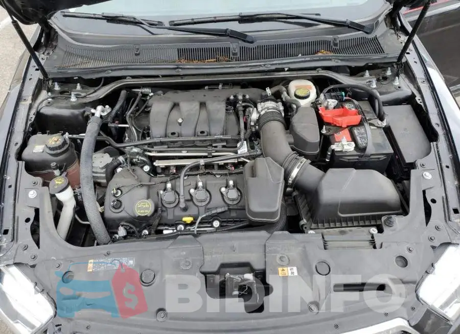1FAHP2J88KG105562 Photo# 11