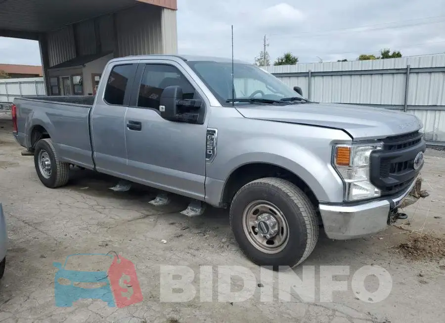1FT7X2A6XNED17643 Photo# 4
