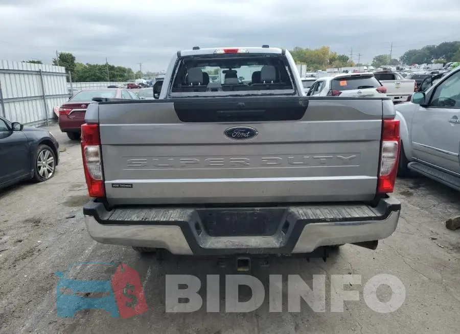 1FT7X2A6XNED17643 Photo# 6