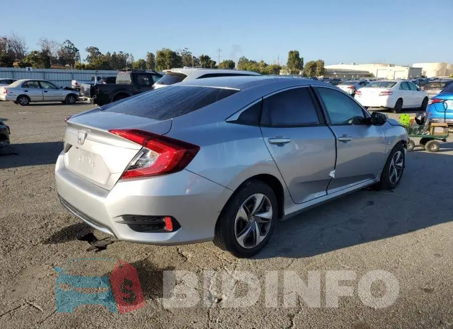 19XFC2F62LE209700 Photo# 3