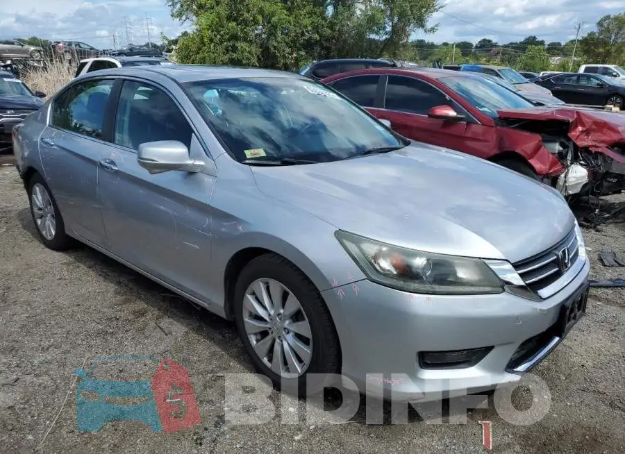 1HGCR2F76EA123632 Photo# 4
