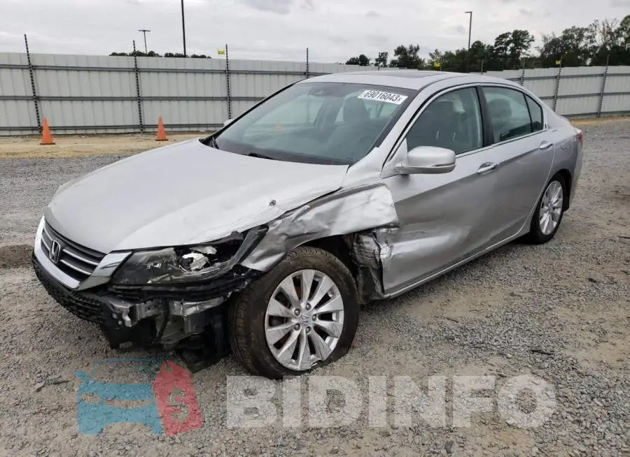 1HGCR2F82EA210842 Photo# 1