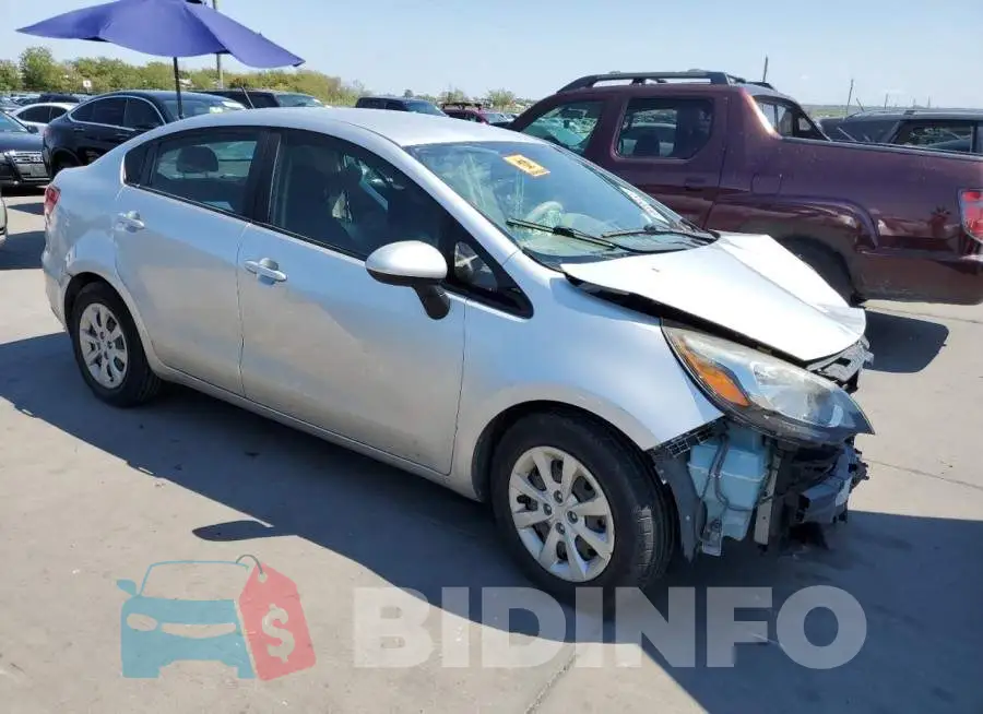 KNADM4A34G6674923 Photo# 4