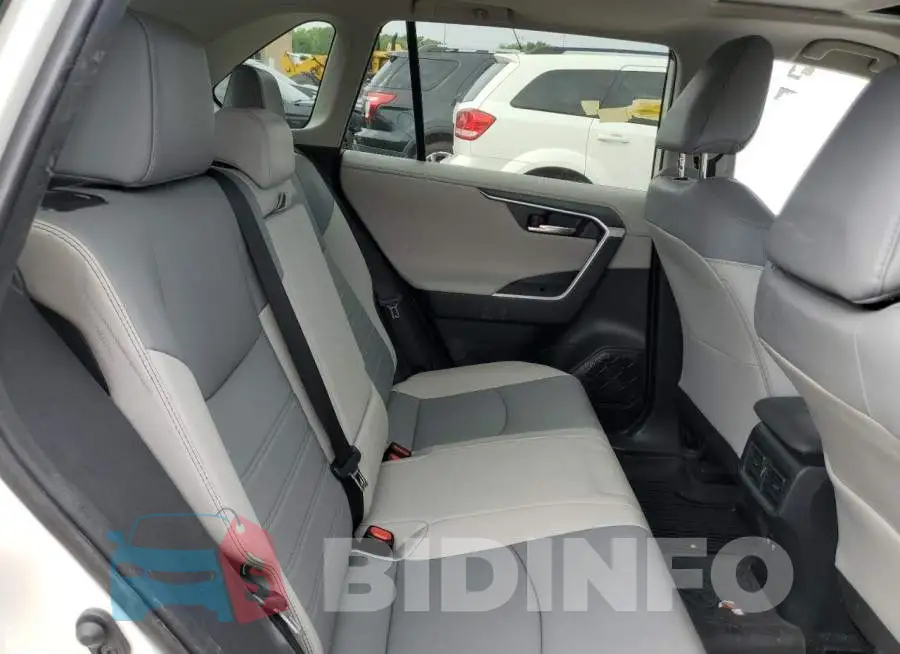 4T3D6RFV8MU018934 Photo# 11