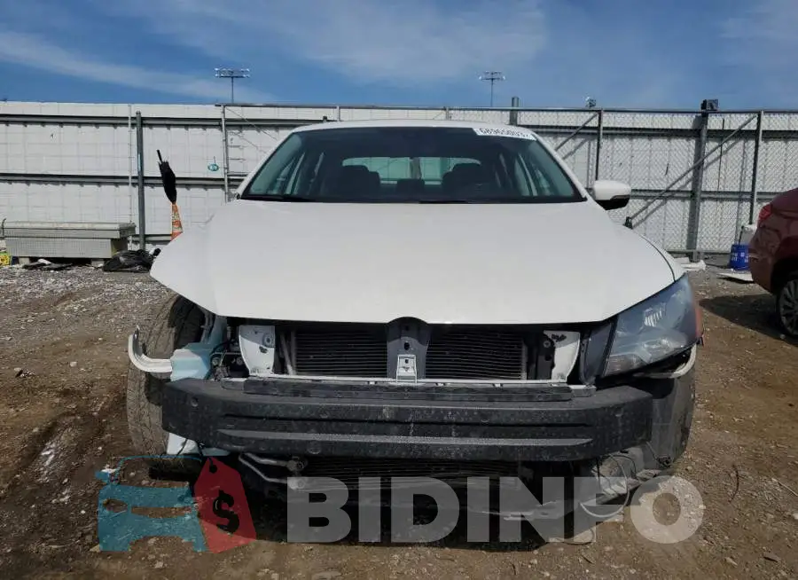 1VWBS7A39FC042174 Photo# 5