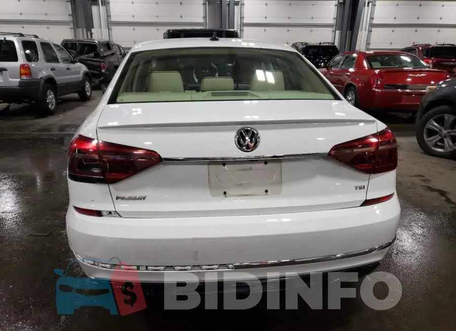 1VWDT7A35HC004479 Photo# 6
