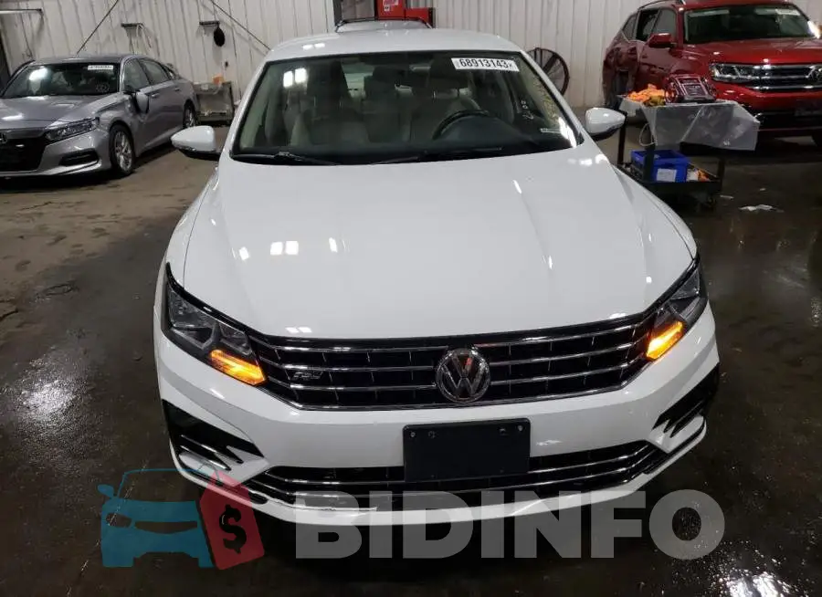 1VWDT7A35HC004479 Photo# 5