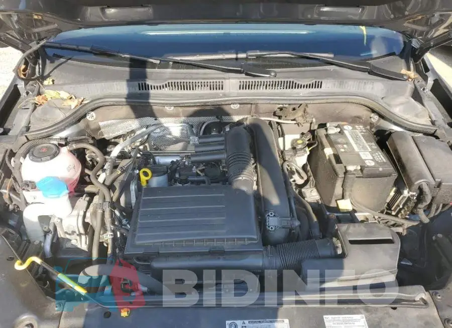 3VW2B7AJ1JM228166 Photo# 11
