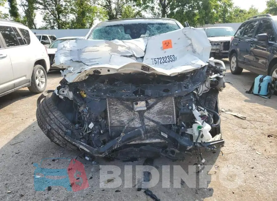 4JGED6EB3KA140902 Photo# 5