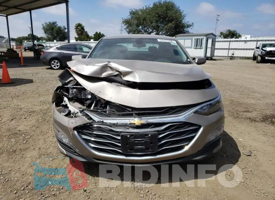 1G1ZD5ST3NF160466 Photo# 5