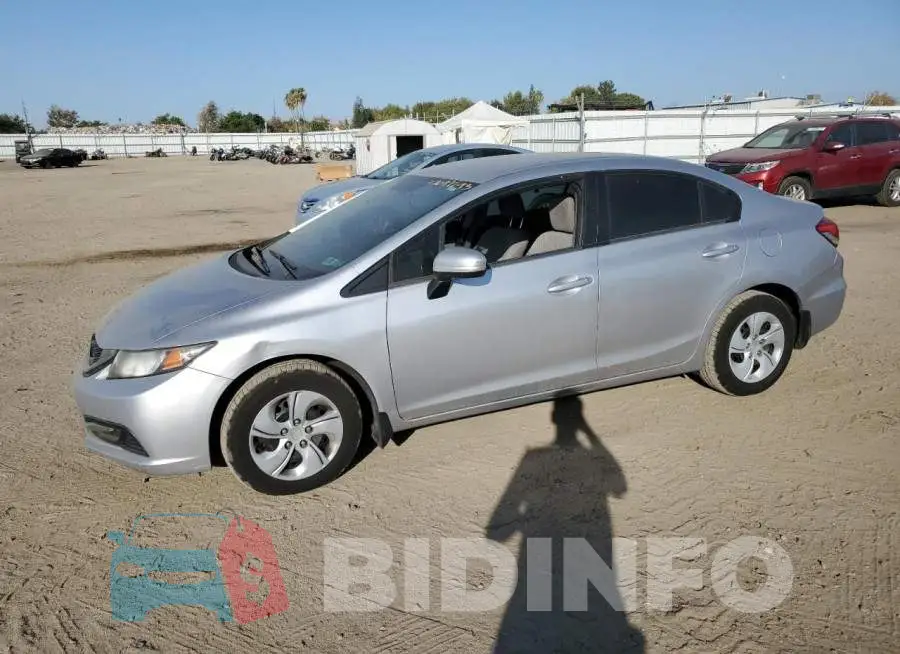 19XFB2F53EE202221 Photo# 1