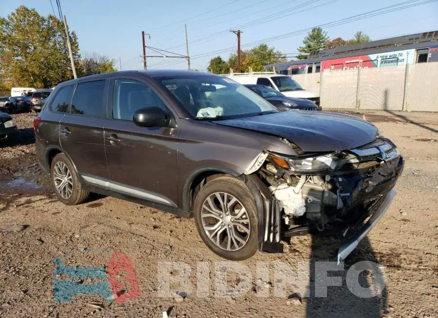 JA4AD2A39JZ069497 Photo# 4