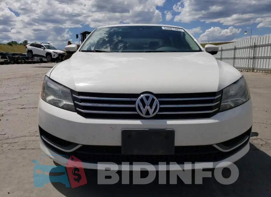 1VWBS7A33EC061821 Photo# 5
