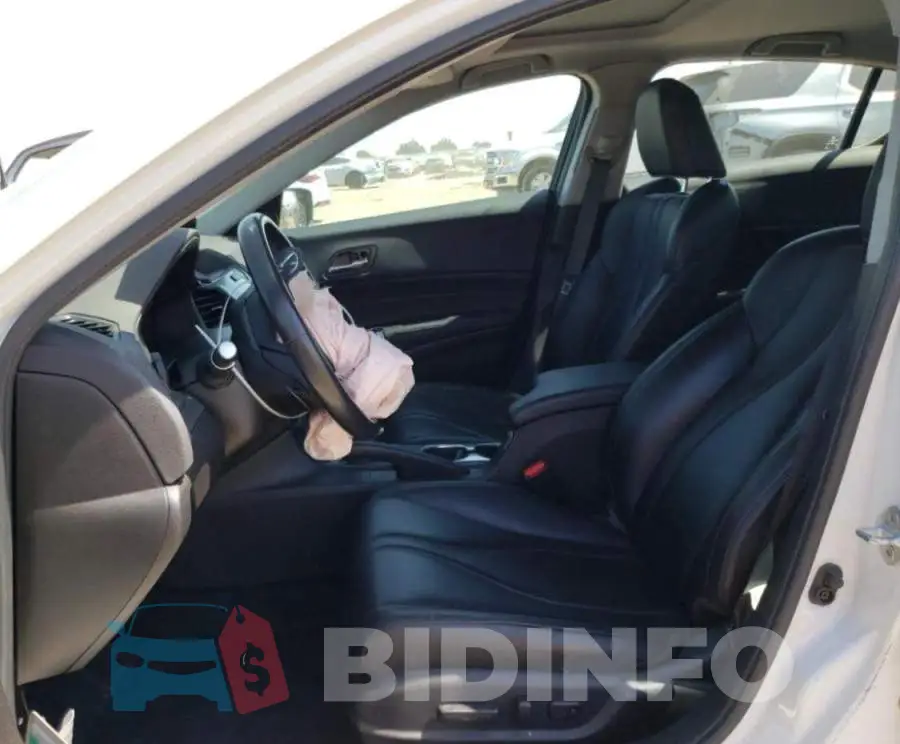 19UDE2F35MA004885 Photo# 7