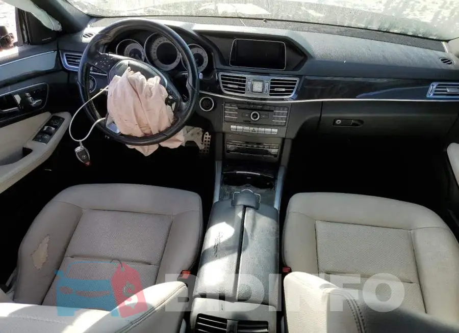 55SWF4KB7GU105532 Photo# 8