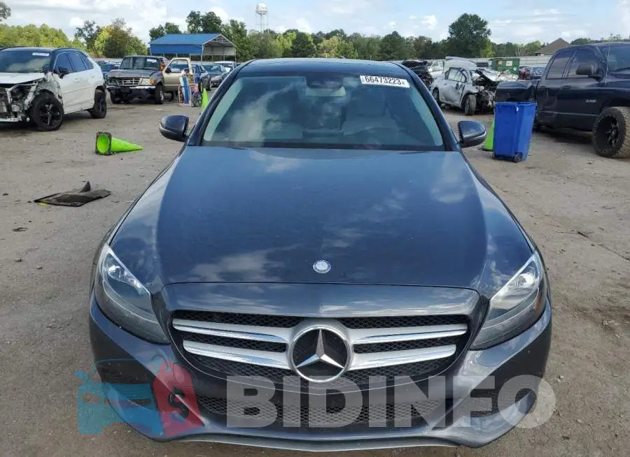 WDDWF4JB3GR152172 Photo# 5