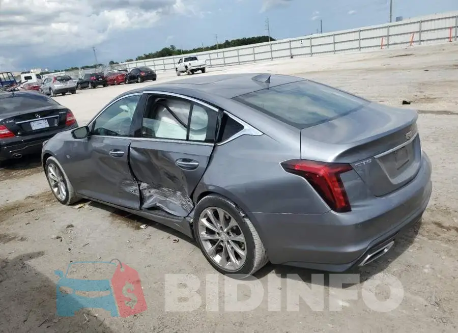 1G6DN5RK8L0117384 Photo# 2
