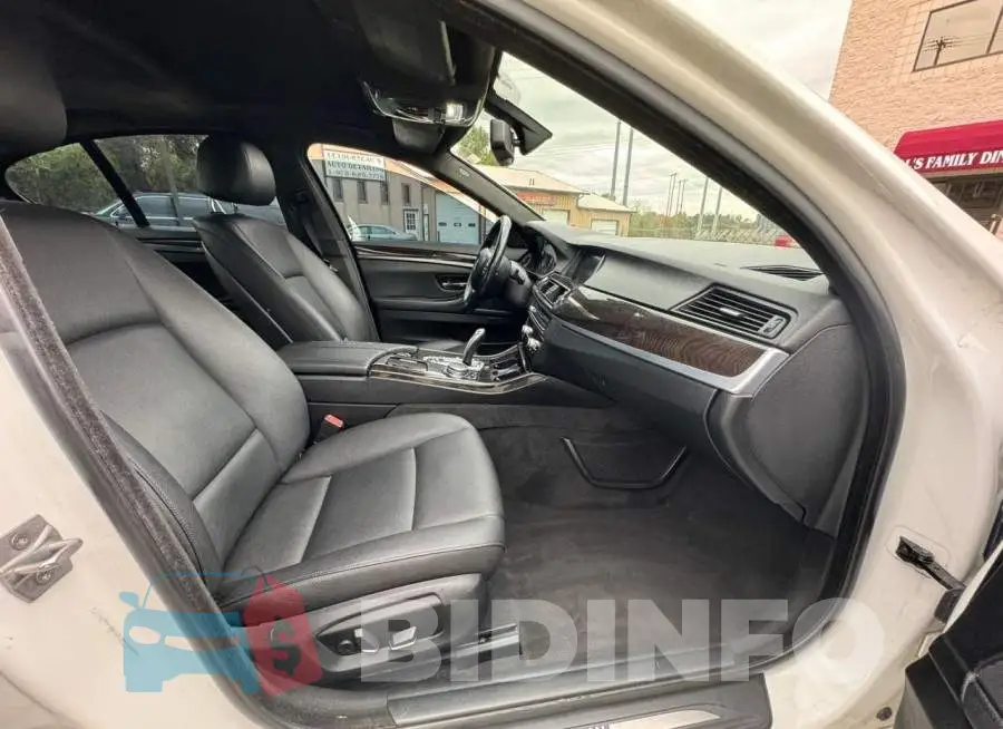 WBA5A7C56FD624726 Photo# 5