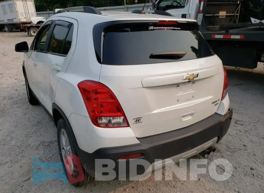 KL7CJPSB4GB577143 Photo# 3