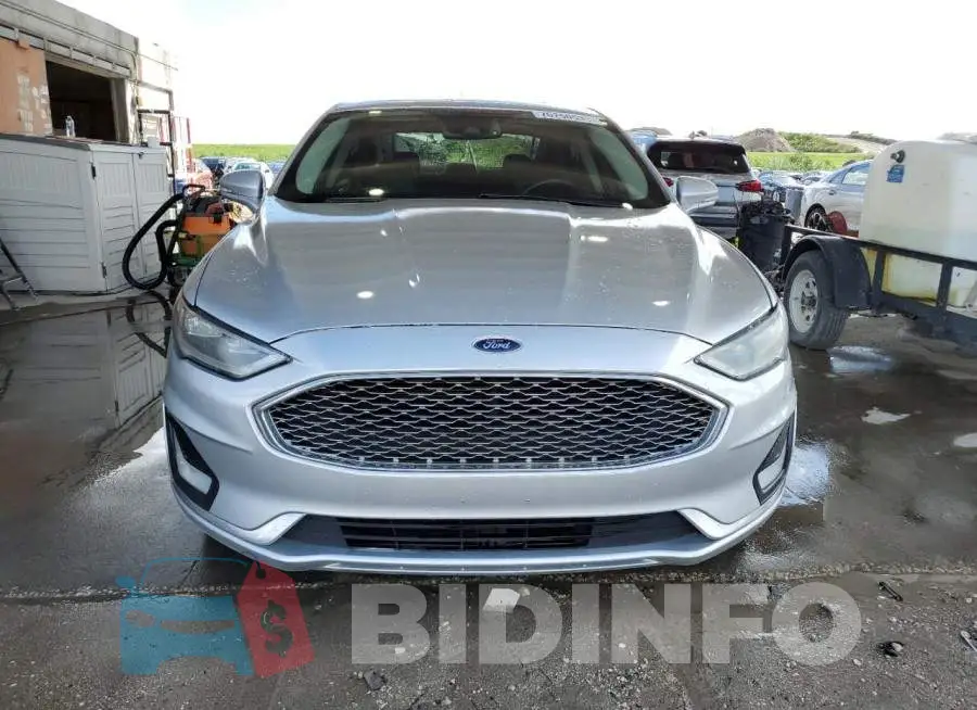 3FA6P0SUXKR157615 Photo# 5