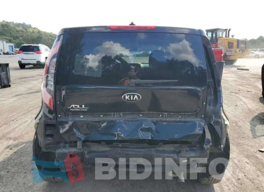 KNDJN2A26F7811044 Photo# 6
