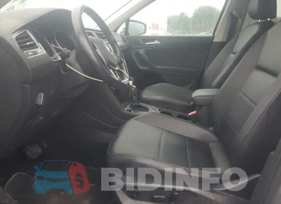 3VV2B7AX7KM074413 Photo# 7
