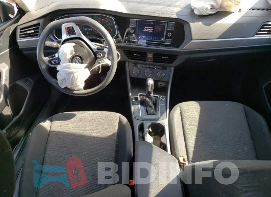 3VWCB7BU5KM142549 Photo# 8