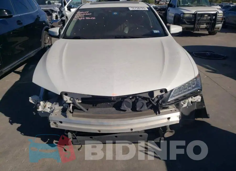 19UUB2F53FA015123 Photo# 5