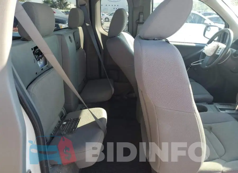 1N6BD0CT6JN760647 Photo# 10