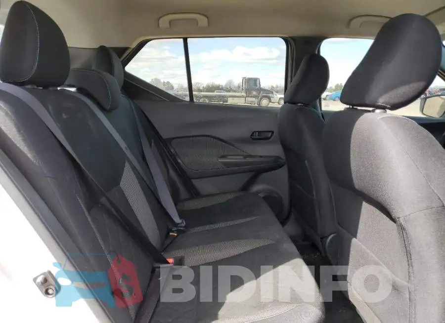 3N1CP5CU6JL540917 Photo# 10