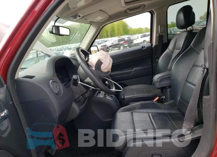 1C4NJRFB6GD511893 Photo# 7