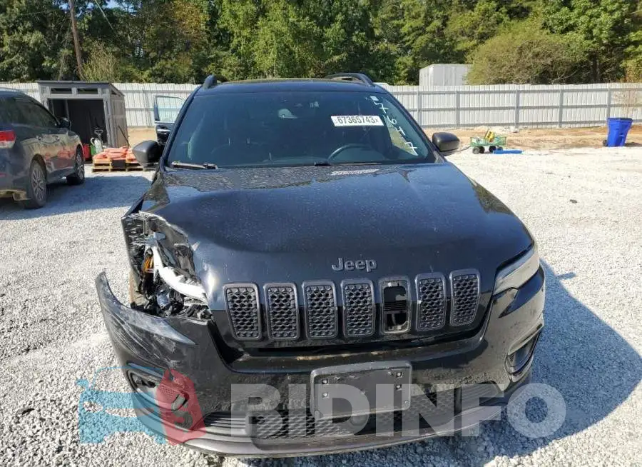 1C4PJMMX8MD137647 Photo# 5
