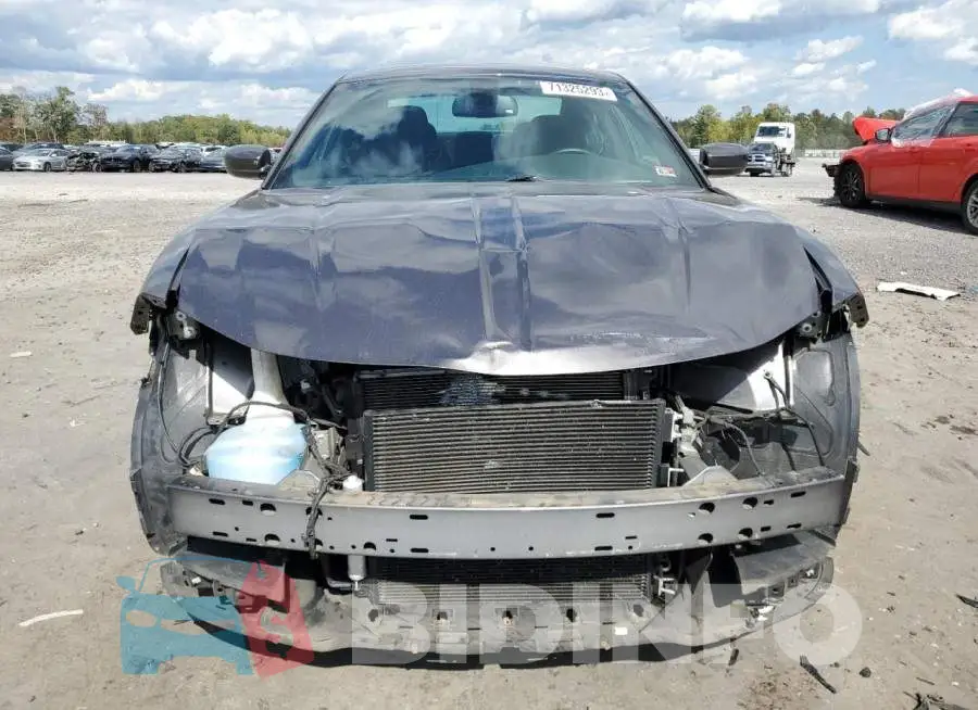 2C3CDXBG7FH811873 Photo# 5