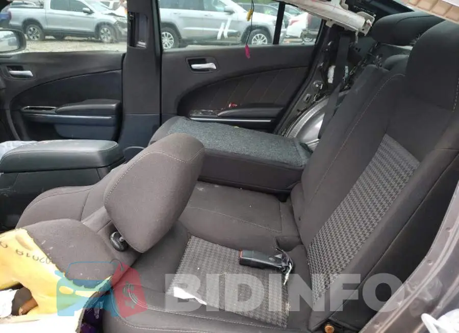 2C3CDXGJ7GH339714 Photo# 10